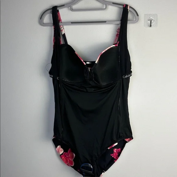 NEW Calvin Klein Full Coverage One Piece Swimsuit 14 Molded Cups Adjustable Bra